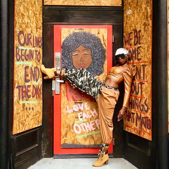 Camo 2pc - Picture 3 of 3